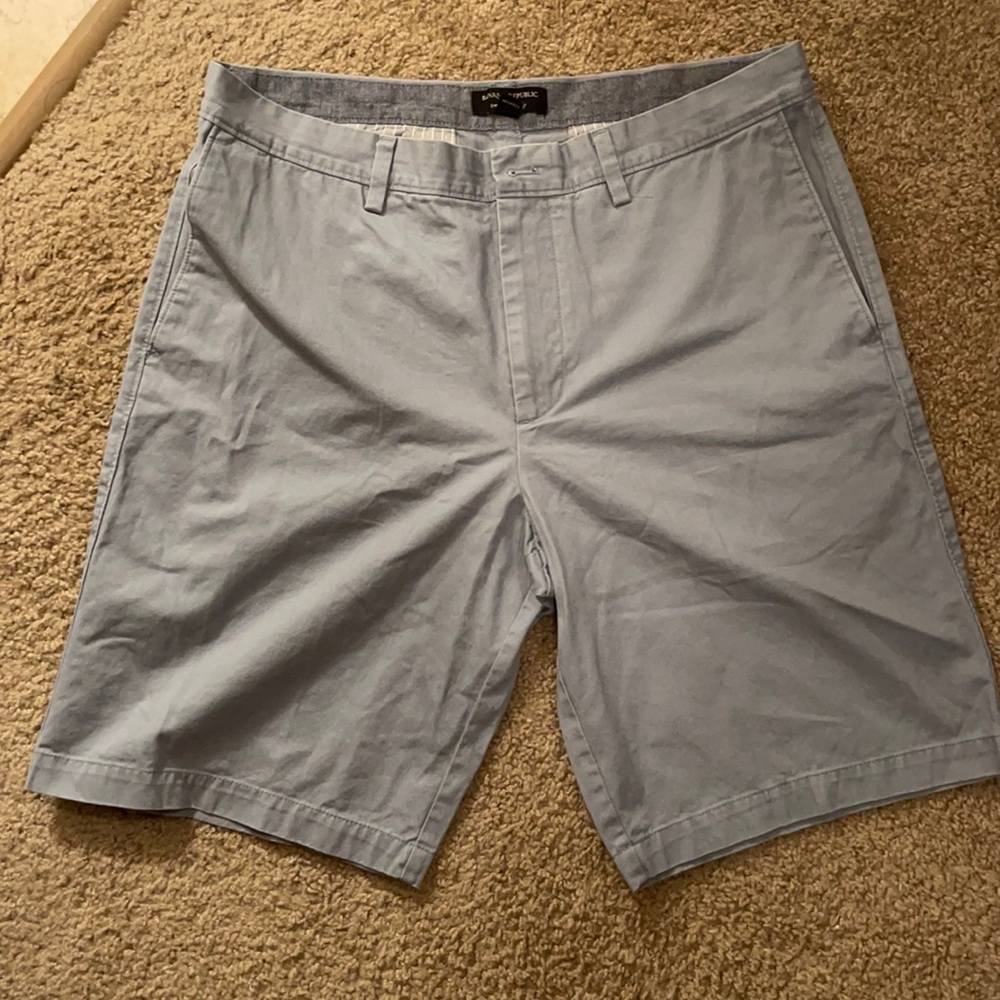 Men’s banana republic shorts size 36